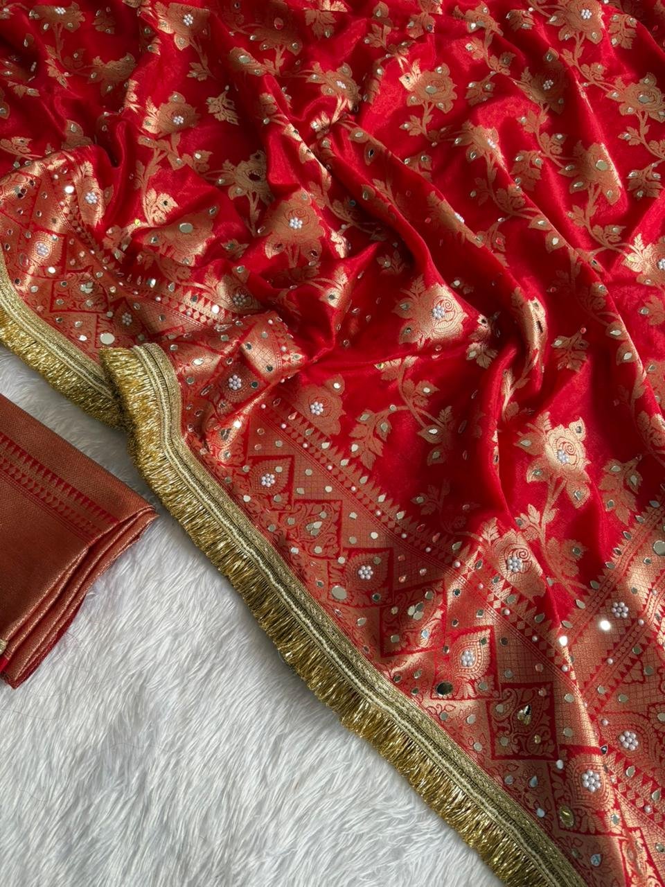 Raktanjali Royal Warm Silk Saree