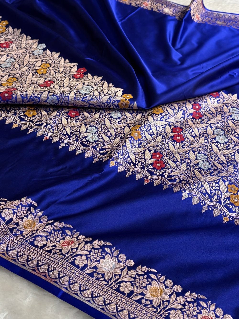 Neelkamal Vaibhav Banarasi Katan Silk Saree